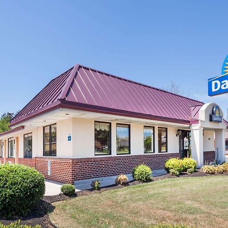 Days Inn By Wyndham Dover Downtown Bagian luar foto