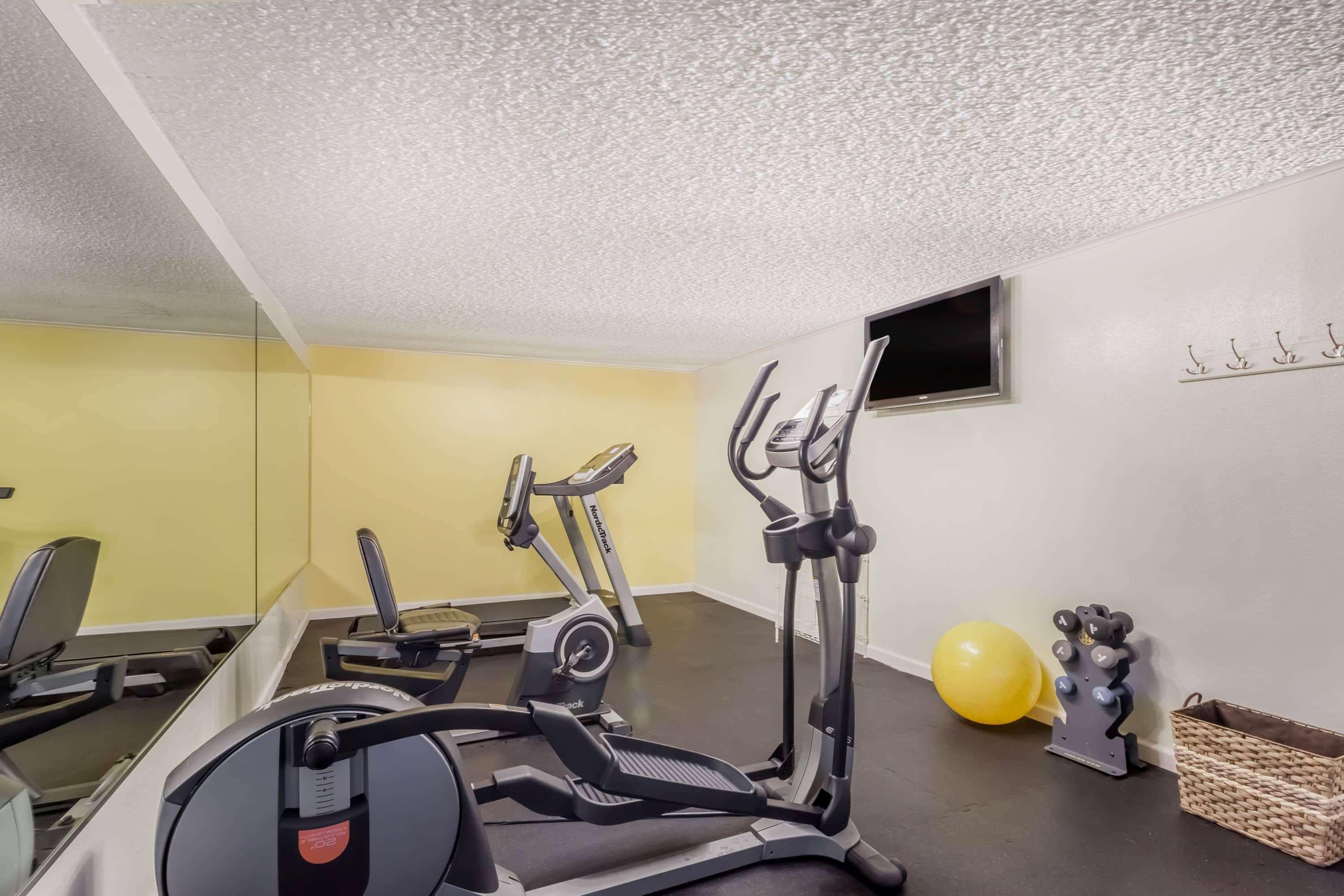Days Inn By Wyndham Dover Downtown Bagian luar foto