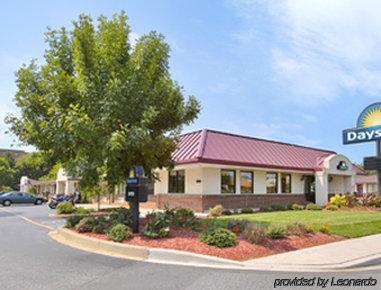 Days Inn By Wyndham Dover Downtown Bagian luar foto