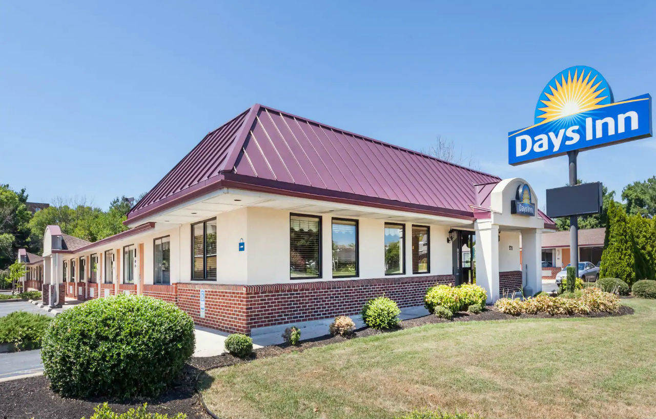 Days Inn By Wyndham Dover Downtown Bagian luar foto